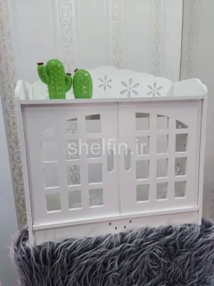 شلف درب‌دار طرح پنجره