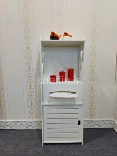 استند درب‌دار و دستمال دار سرویس بهداشتی